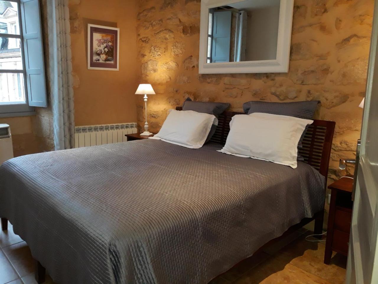 Apartamento Le Grenier Du Chapitre Sarlat Exterior foto
